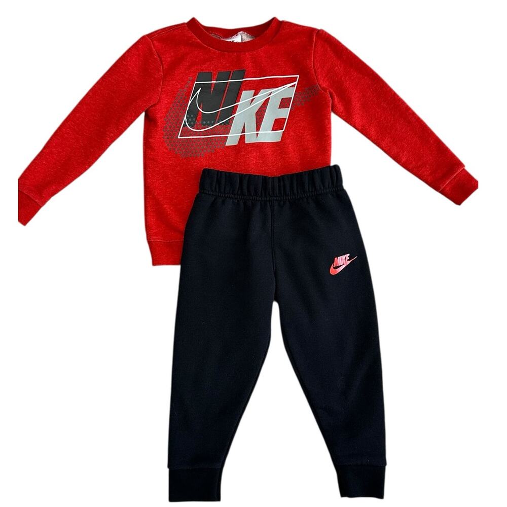 NIKE Little Boys Sweatshirt and Jogger Set Size 3T